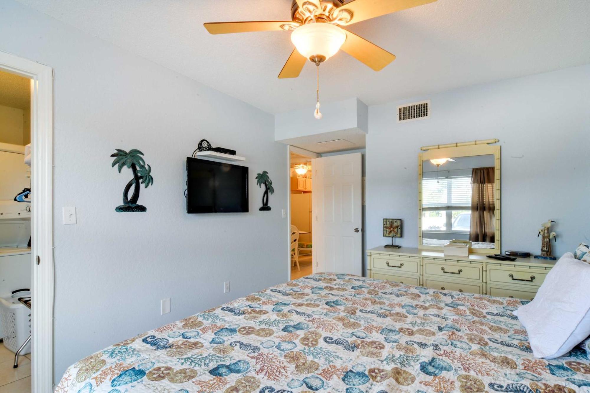 St Pete Beach Condo With Pool, 5 Min Walk To Beach! St. Pete Beach Exterior foto