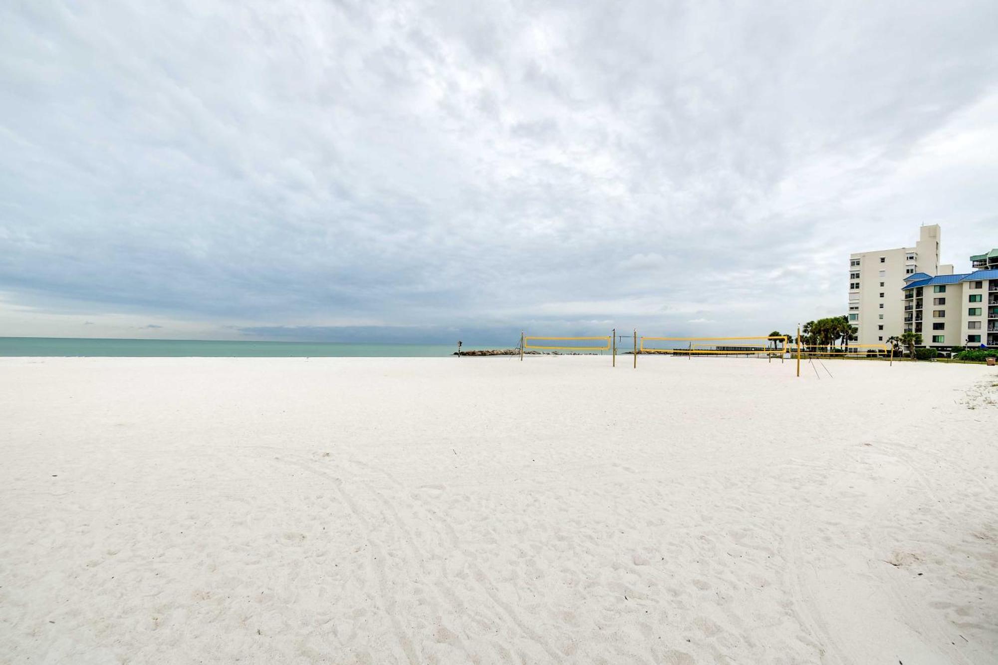 St Pete Beach Condo With Pool, 5 Min Walk To Beach! St. Pete Beach Exterior foto